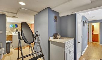 85 Avenel St, Avenel, NJ 07001