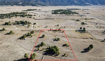 10201 Packsaddle Rd, Cascade, ID 83611