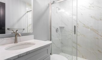 769 KINGSTON Ct, Apollo Beach, FL 33572