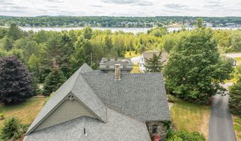 48 Old Searsport Ave, Belfast, ME 04915