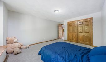 1711 E ROBIN Way, Appleton, WI 54915