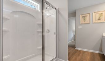 3 Minnow Ave, Barnegat, NJ 08005