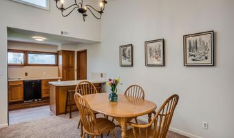 5401 E 40th St N, Bel Aire, KS 67220