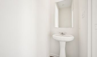 1035 Sharpie Ln, Adkins, TX 78101