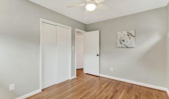6927 FERN Ln, Annandale, VA 22003