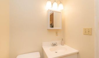 33 Laurel St, Barnwell, SC 29812