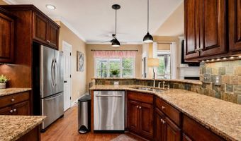 208 STERLING GATE Ln, Alabaster, AL 35007