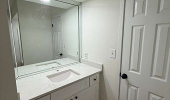 352 N Peak Dr, Alpharetta, GA 30022