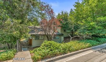 682 Chestnut St, Ashland, OR 97520