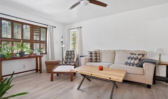 620 S 11th St, Aransas Pass, TX 78336