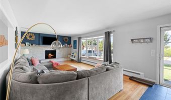 30 Oak Grove Blvd, North Providence, RI 02911