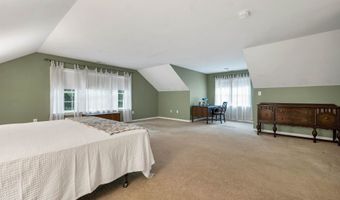 55 Dunlap Dr, Bedford, NH 03110