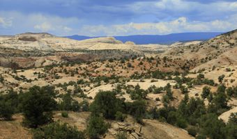 2405 S Lower Boulder Rd, Boulder, UT 84716