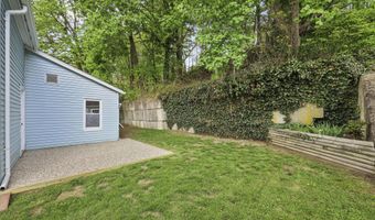 11 Richmond Ln, Adams, MA 01220