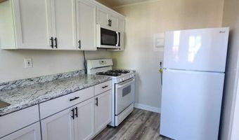275 Texas Ave D, Bridgeport, CT 06610