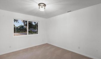 3226 Summit Dr, Escondido, CA 92025