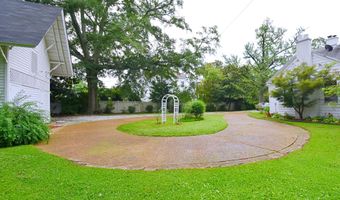 800 W Commerce St, Aberdeen, MS 39730