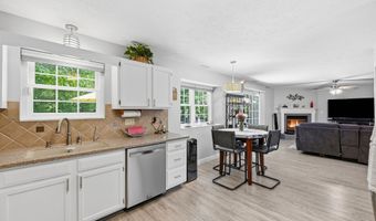 275 Inland Cir, Avon, IN 46123