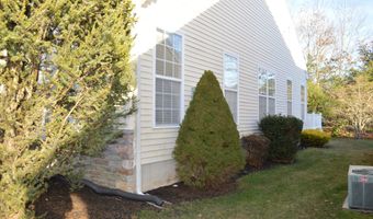 10 Fenwick Ln, Barnegat, NJ 08005