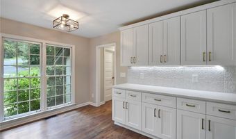 4176 Triple Creek Ct NE, Atlanta, GA 30319