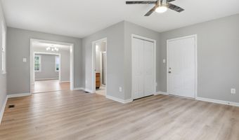 934 N LONGFELLOW St, Arlington, VA 22205