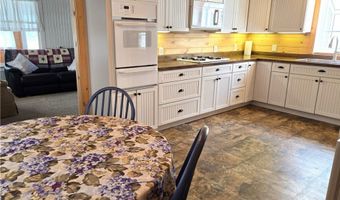 1857 Walnut Dr, Ashtabula, OH 44004