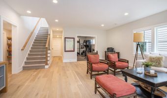 7314 Schoolhouse Dr SE, Ada, MI 49301