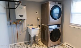 6 Reno Ct, Barnegat, NJ 08005