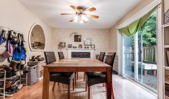8 Westover Ct, Madison, WI 53719