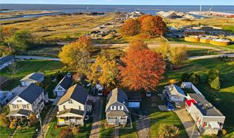 949 E 6th St, Ashtabula, OH 44004