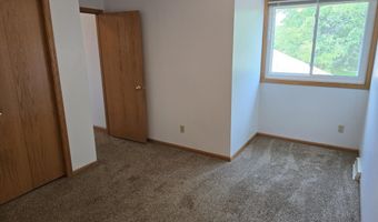 5695 Wilshire Dr, Madison, WI 53711