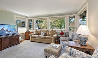 290 Skycrest Dr, Ashland, OR 97520