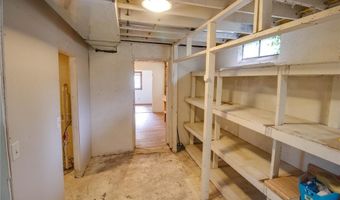 645 Elfgen St, Alton, IL 62002