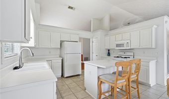 4168 Mcever Park Dr, Acworth, GA 30101