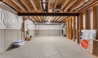 182 Captain Trl, Seville, OH 44273