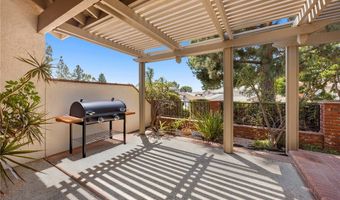 949 S Ridgecrest Cir, Anaheim, CA 92807