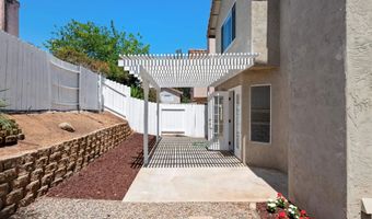 633 Thunder Gln, Escondido, CA 92027