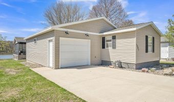 1001 Sunshine Run, Arnolds Park, IA 51331
