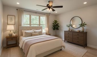 1 Nairn Ln, Bella Vista, AR 72715