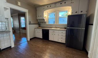 3317 Jackson St, Alton, IL 62002