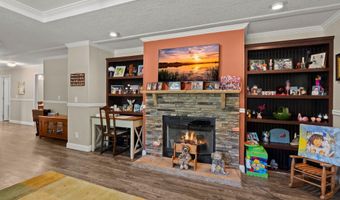 215 Hines Dr, Bonneau, SC 29431