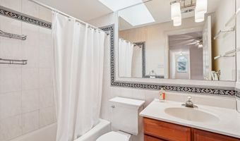 5704 MAIDEN Ln, Bethesda, MD 20817