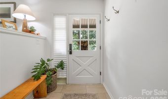 13 Rolling View Dr, Asheville, NC 28805