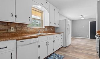 1518 Arbor Dr, Bartlesville, OK 74006