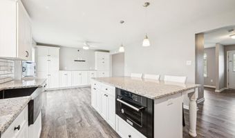 18 THOROUGHBRED Ct, Bridgeton, NJ 08302