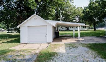 707 E 5th St, Altamont, KS 67330