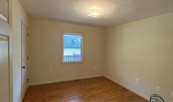 15 5th St, Andrews, NC 28901
