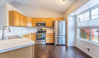 4107 Boulder Pond Dr, Ann Arbor, MI 48108