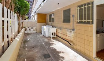 1418 Liholiho St 3, Honolulu, HI 96822