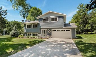 1308 Geneva Dr, Alexandria, MN 56308
